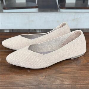 NWT Sketchers Cream Tan Women's Ballet Flats Memory Foam Size 9.5 Shoes
